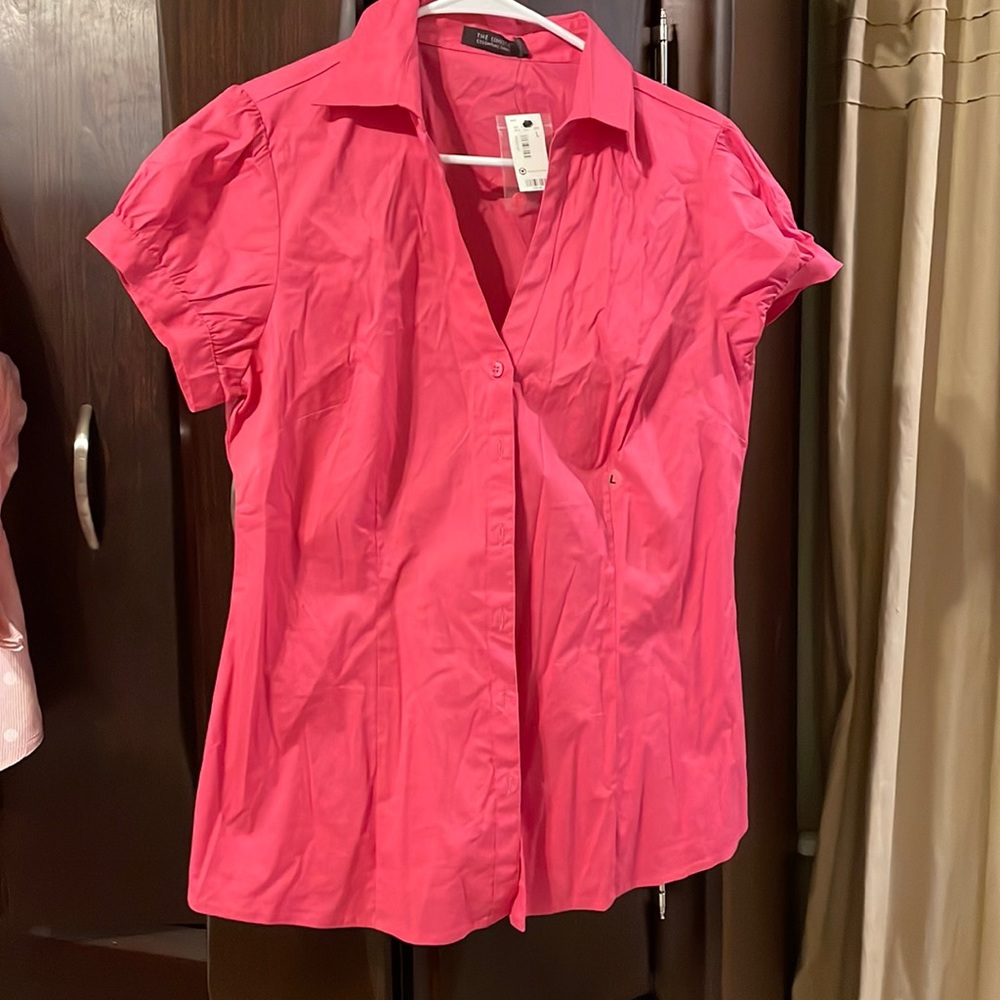 Pink buttoned down short sleeve blouse